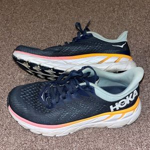 Hoka Clifton 7, 7.5W